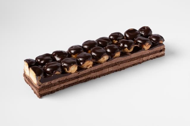 LINGOTE CHOCOLATE Y PROFITEROLES